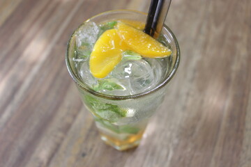 mojito cocktail with lime