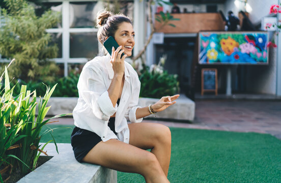 Bright phone conversation snippet—captures expressive mobile dialogue, confidence in tech communication, emotional interface, and casual social connection.