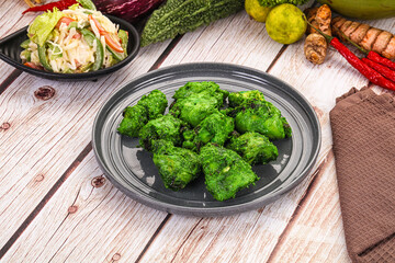 Indian green chicken mint tikka