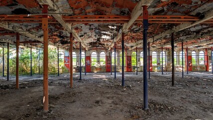 Rydale Mill and Former College in Wigan, UK on 12th Apr 2024. Beams, pillars, and broken windows of...