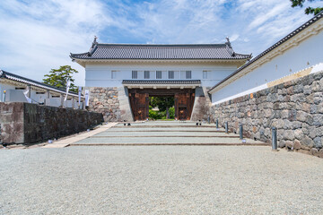 復元された小田原城の銅門