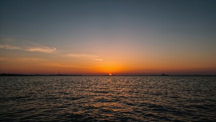Obraz premium Twilight on the ocean for a natural setting