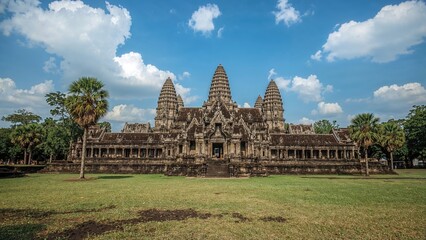 Fototapeta premium Historic temple from the Angkor era, Prasat Muang Kao, located in a heritage site - travel theme.