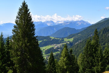 Schöne Landschaft bei Proveis in Südtirol 