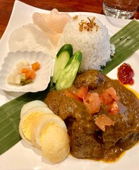 インドネシアの伝統料理ルンダン