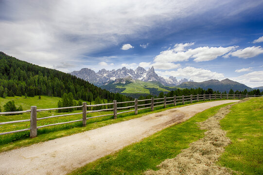 Trekking Dolomiti 2025
