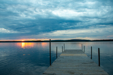 Obraz premium Sunset from the dock on Granite Hill Lake Ontario Canada