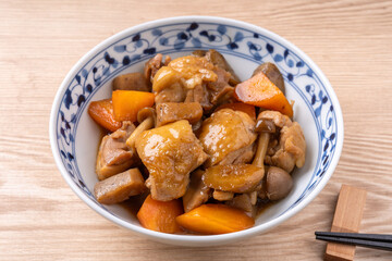 鶏と根菜の甘辛煮