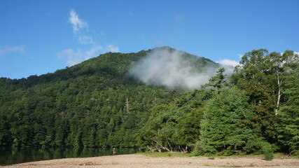 朝もやの奥日光