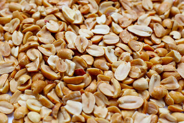 Roasted peanuts for snacking, or used as toppings for various dishes.
