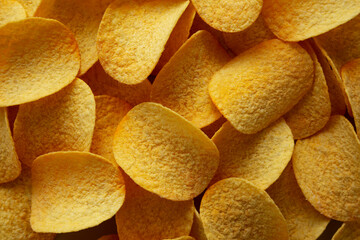 Bacon flavoured potato chips, top view.