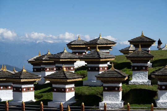 Dochula-Pass in Bhutan mit 108 Chorten (Stupas) 