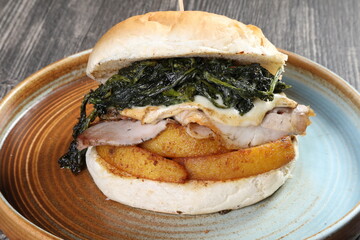 panini hamburger, ripieno, polpette, melanzane, pomodoro, insalata uova, zucchine, prosciutto, cotoletta 