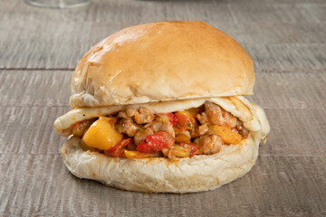 panini hamburger, ripieno, polpette, melanzane, pomodoro, insalata uova, zucchine, prosciutto,...