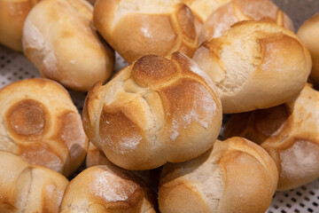 pane panini farina casatiello napoletano forno crostini pizzette sfilatino rosette ciambelle taralli food