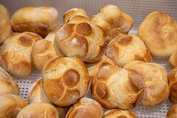 pane panini farina casatiello napoletano forno crostini pizzette sfilatino rosette ciambelle taralli food