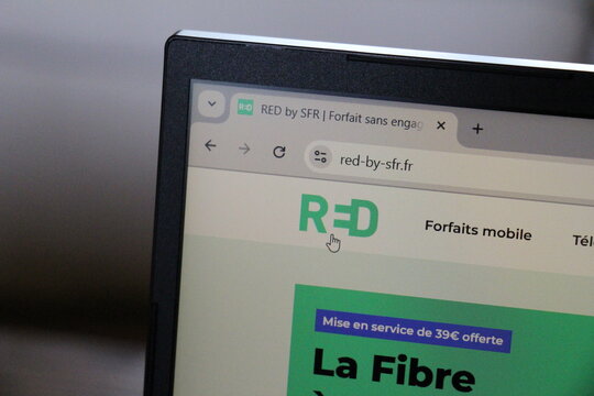 red by sfr