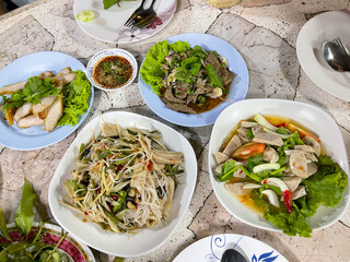 salad with chicken