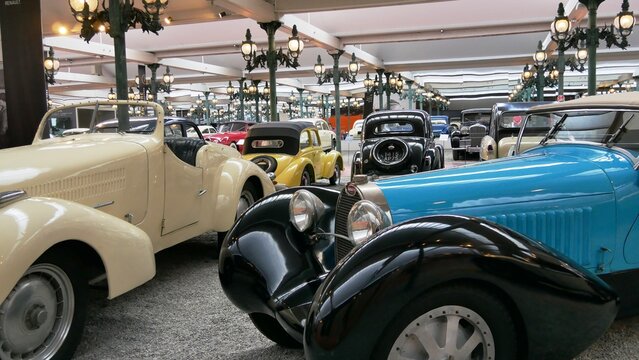 Voitures anciennes au Mus&eacute;e national de l'automobile &agrave; Mulhouse  Haut-Rhin France Europe