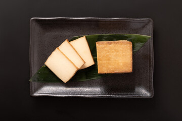 燻製とうふ（遠野産　大豆　桜チップ）