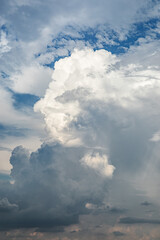 発達する積乱雲