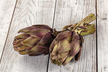 Organic food - Ripe raw green artichoke