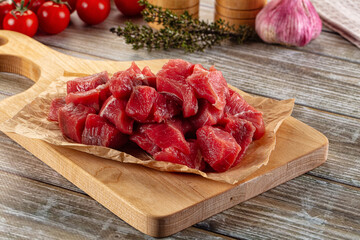 Raw beef cubes for cooking