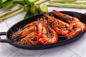 Hot boiled big tiger prawn