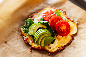 Avocado and Tomato Salad on Thin Crust with Fresh Ingredients