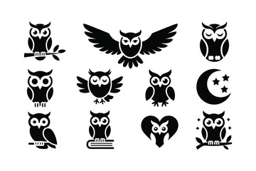 Obraz premium Diverse owl silhouettes in various poses and settings night moon