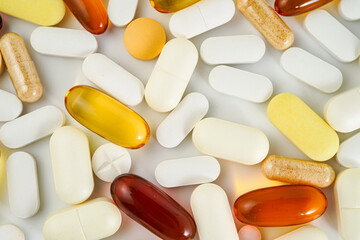 vitamin supplements capsules pill, softgel, fish oil, omega 3, vitamin E