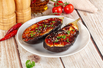 Baked eggplant with teriyaki sause