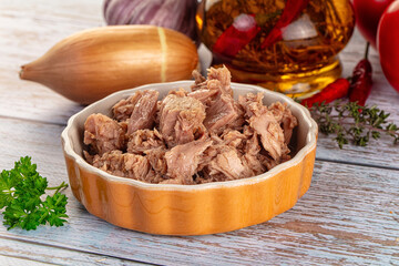 Canned tuna fish in olive oil