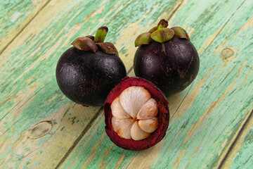 Fototapeta premium Ripe sweet juicy tropical mangosteen