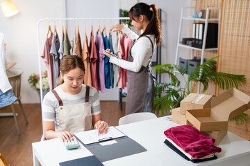  Freelance  seller check product order, packing goods for delivery to customer.Online selling,...