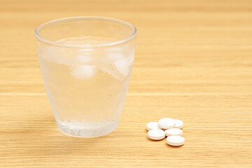 熱中症対策｜冷水と塩タブレット