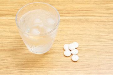 熱中症予防｜塩タブレットと冷水