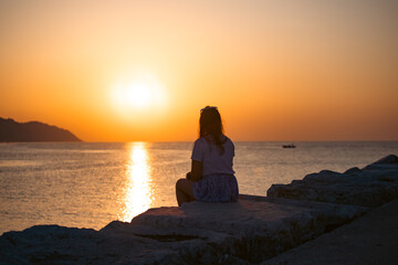  Girl silhouette at sunset