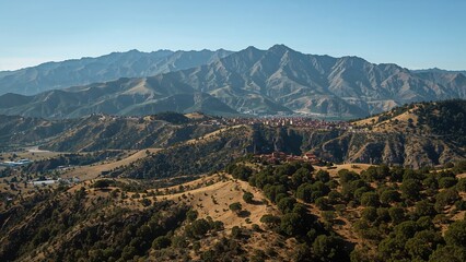 Naklejka premium Scenic mountain vistas