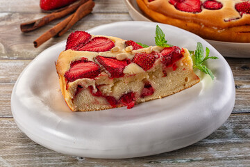 Strawberry pie tart served mint