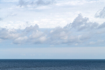 Fototapeta premium tranquil seascape with horizon and clouds