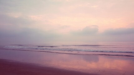 Obraz premium Soft-focus beach sunrise