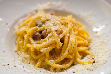Roman specialty pasta, Carbonara