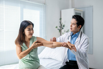 Fototapeta premium A man and a woman are in a hospital room
