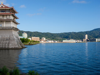 晴れた日の滋賀県の大津市の浜大津の美しい景色