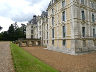 Façade du Château de Cheverny, monument historique du Val de Loire, France.