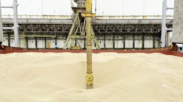 vacuum equipment in port