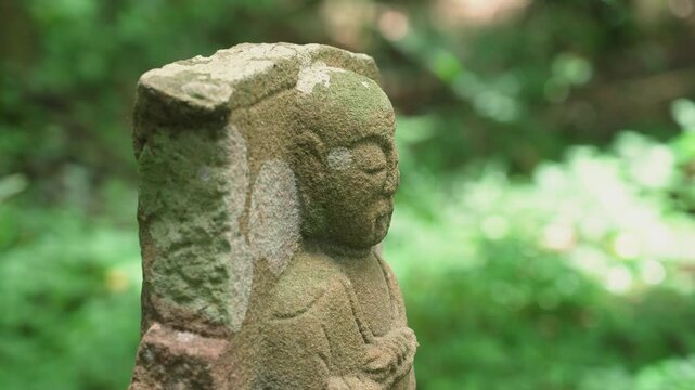 Kukai Statue at the 147th Stone Marker on the Koyasan Choishimichi Pilgrimage Trail &ndash; UNESCO World Heritage Route in Katsuragi Town, Wakayama Prefecture, Japan　世界遺産 高野参詣道 町石道 147町石「接待場の空海像」和歌山県かつらぎ町