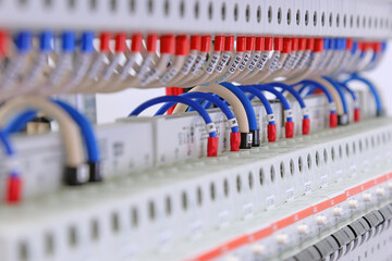 Connecting the electrical module using copper electrical insulated wires. 