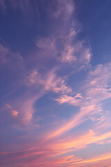 Fototapeta premium Twilight Symphony: A Serene Collision of Day and Night in a Zephyr-Kissed Sky